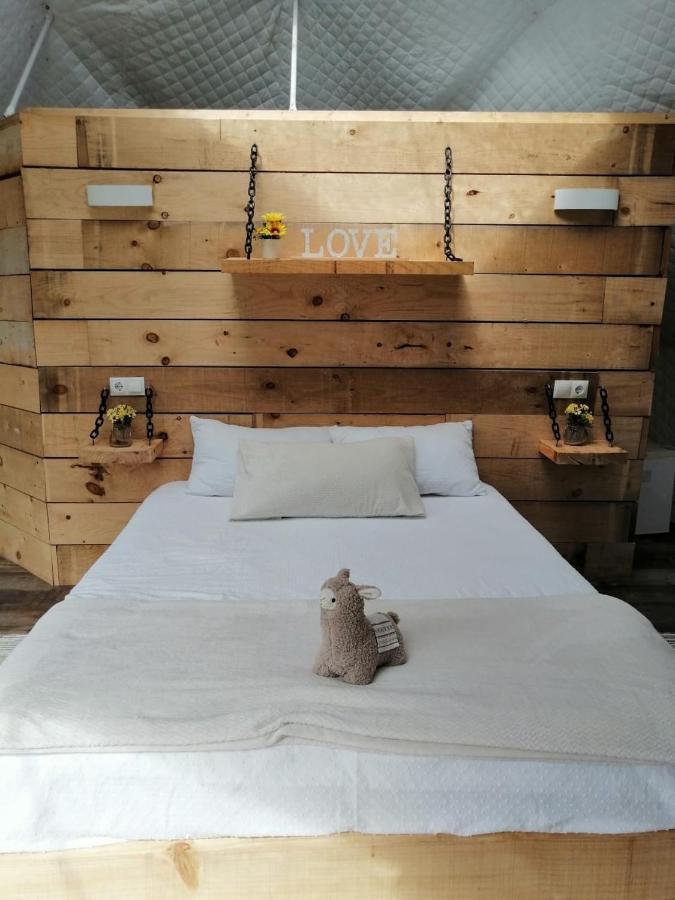 Glamping Quintana Hotel Gijón Buitenkant foto