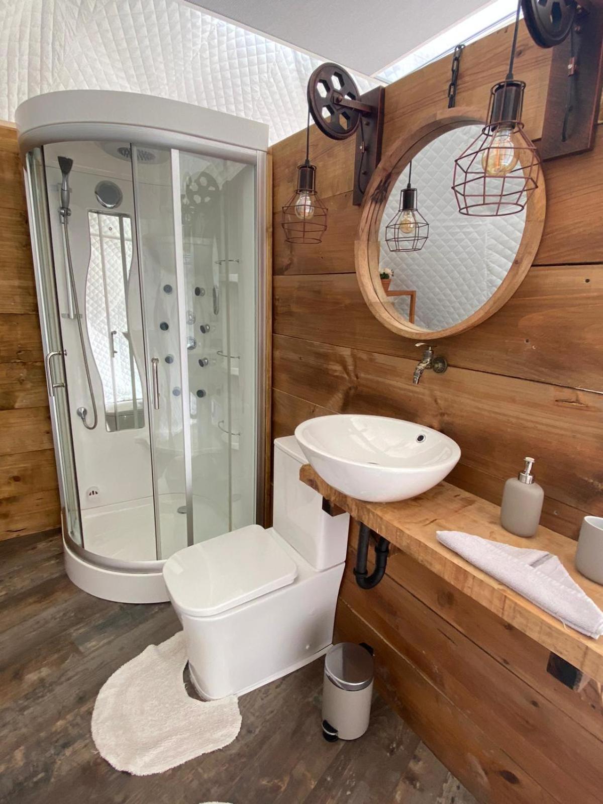 Glamping Quintana Hotel Gijón Buitenkant foto