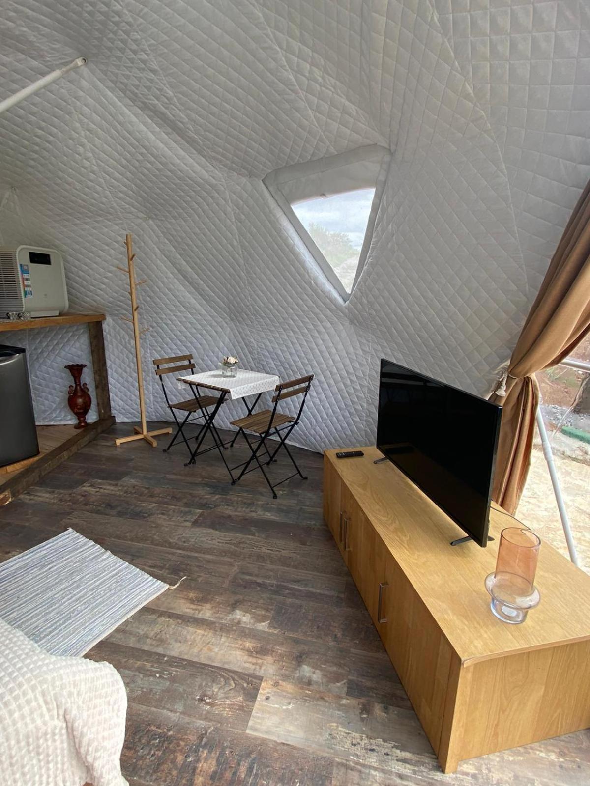 Glamping Quintana Hotel Gijón Buitenkant foto